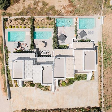 Salinus Beachfront Private Pool Villas Pláka Eksteriør billede