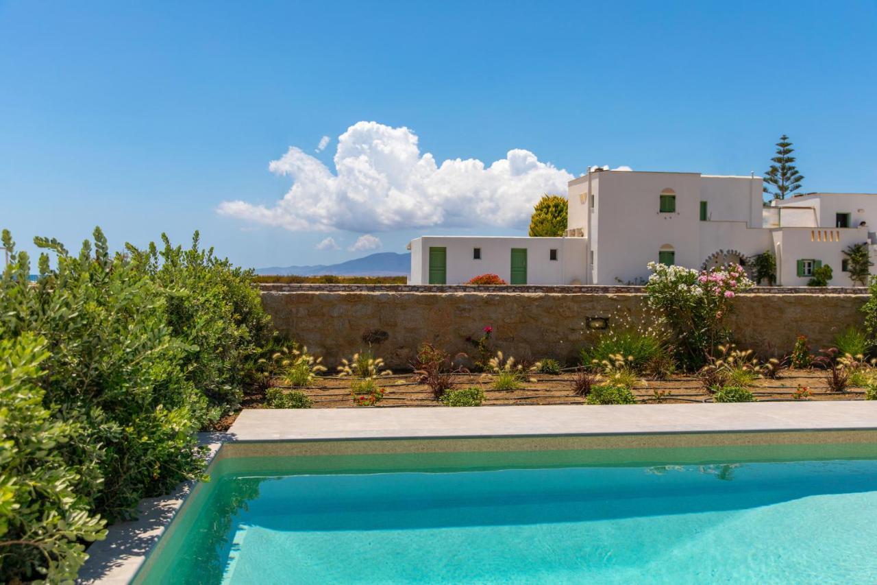 Salinus Beachfront Private Pool Villas Pláka Eksteriør billede