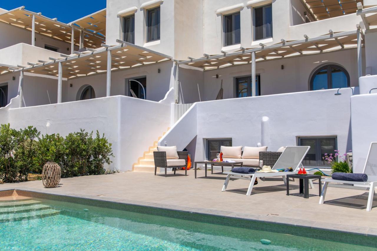 Salinus Beachfront Private Pool Villas Pláka Eksteriør billede