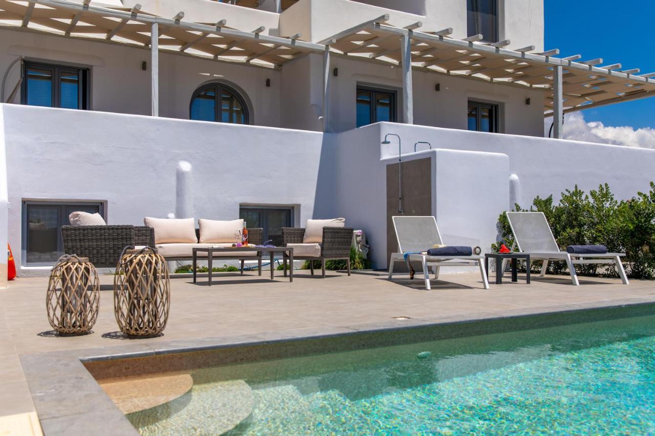 Salinus Beachfront Private Pool Villas Pláka Eksteriør billede