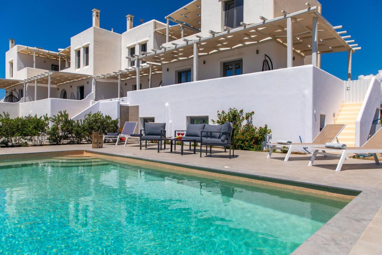 Salinus Beachfront Private Pool Villas Pláka Eksteriør billede