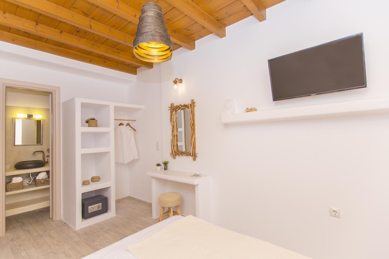 Salinus Beachfront Private Pool Villas Pláka Eksteriør billede