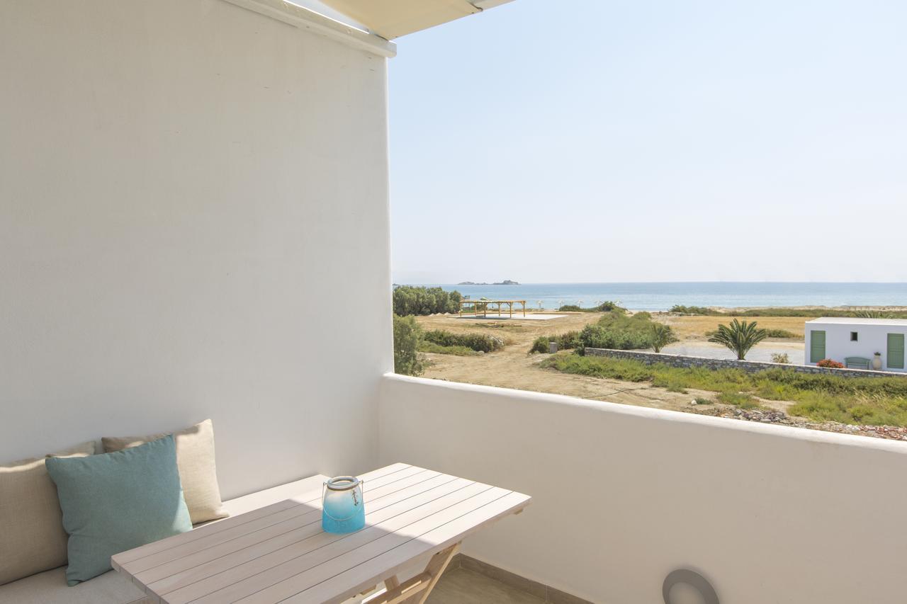 Salinus Beachfront Private Pool Villas Pláka Eksteriør billede